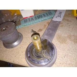 Barton Winch Winsch incl. Kurbel Tufnol  Taubereich 63mm, Sockel  95mm Drehrichtung im Uhrzeiger gebraucht