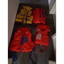 4 x Rettungsweste Gebraucht 2 x Ohnmachtssicher 60-80Kg,...