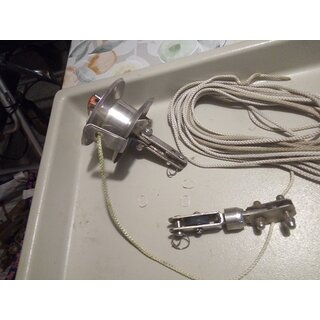 VA Rollfockanlage eines 7m Segelboot gebraucht, Trommel Auen  109mm, hhe 100 bis 160mm. Topwirbel 116 bis 142mm hoch.