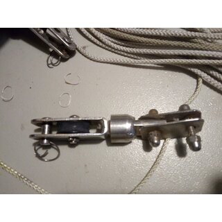 VA Rollfockanlage eines 7m Segelboot gebraucht, Trommel Auen  109mm, hhe 100 bis 160mm. Topwirbel 116 bis 142mm hoch.