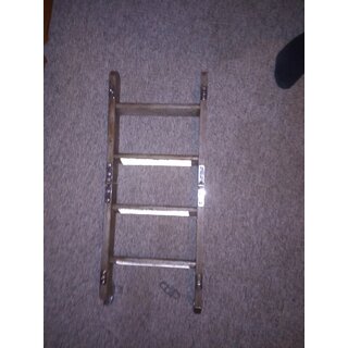 84cm hohe Holz Badeleiter 4 Stufen,  45cm eingeklappt, breite 34,5cm Innen 30cm zum Anh�ngen abnehmbar incl. 2 x Befestigung  Gebraucht sollte geschliffen und ge�lt gestrichen werden.