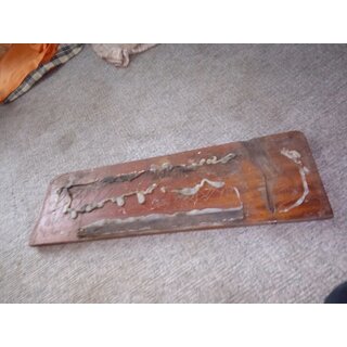 Massiv Hartholz 89 x 26 x 2,8cm abgerundete Kanten Unterseite  Kleber Silikon und Fr�sungen. Gebraucht