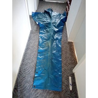 Baumkleid Blau PVC 273cm lang, vorne Hhe 90cm 107cm incl. Kragen, hinten die Hhe pro Seite 25cm