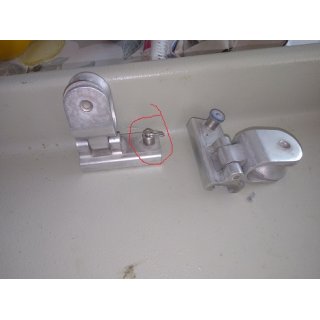 2x Genuaschlitten mit integrierten Block bis  16mm Leine fr 20mm Aluschiene gebraucht An dem Einen ist der Versteller Repariert