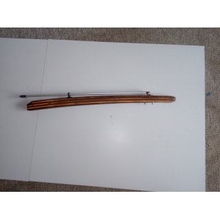 Leicht gebogene Pinne Hochwertiges Bootsholz 78,5cm Gesamtlnge, ca. 4cm breit, 4,5cm hoch, die Pinne ist mit D1 Grundiert gebraucht.
