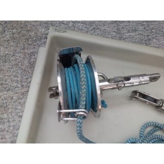 VA Rollfockanlage eines 7m Segelboot gebraucht, Trommel Au�en � 130mm, h�he 240mm. Topwirbel 130mm hoch. gebraucht