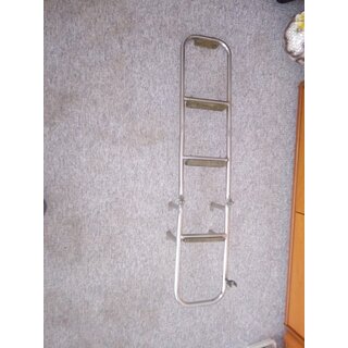 122cm hohe VA Badeleiter 5 Stufen � 22mm, 75 / 48cm eingeklappt, breite 25cm Innen 22cm Befestigungen Grundfl�che zum Anbauen 19 x 25cm, Bohrl�cher 23 x 14,5cm