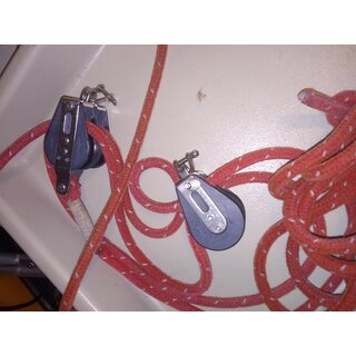 Kugelgelagerte Gro�schot Harken umschaltbarer Knarrblock incl. Wirbel und Klemme am Fu�block, � 10mm Tau. 2 x Sail Speed Kugelgelagerter Doppelblock, Komplett f�r sportliches Segeln auf einem Regattaboot geht nat�rlich auch auf der Familienyacht.